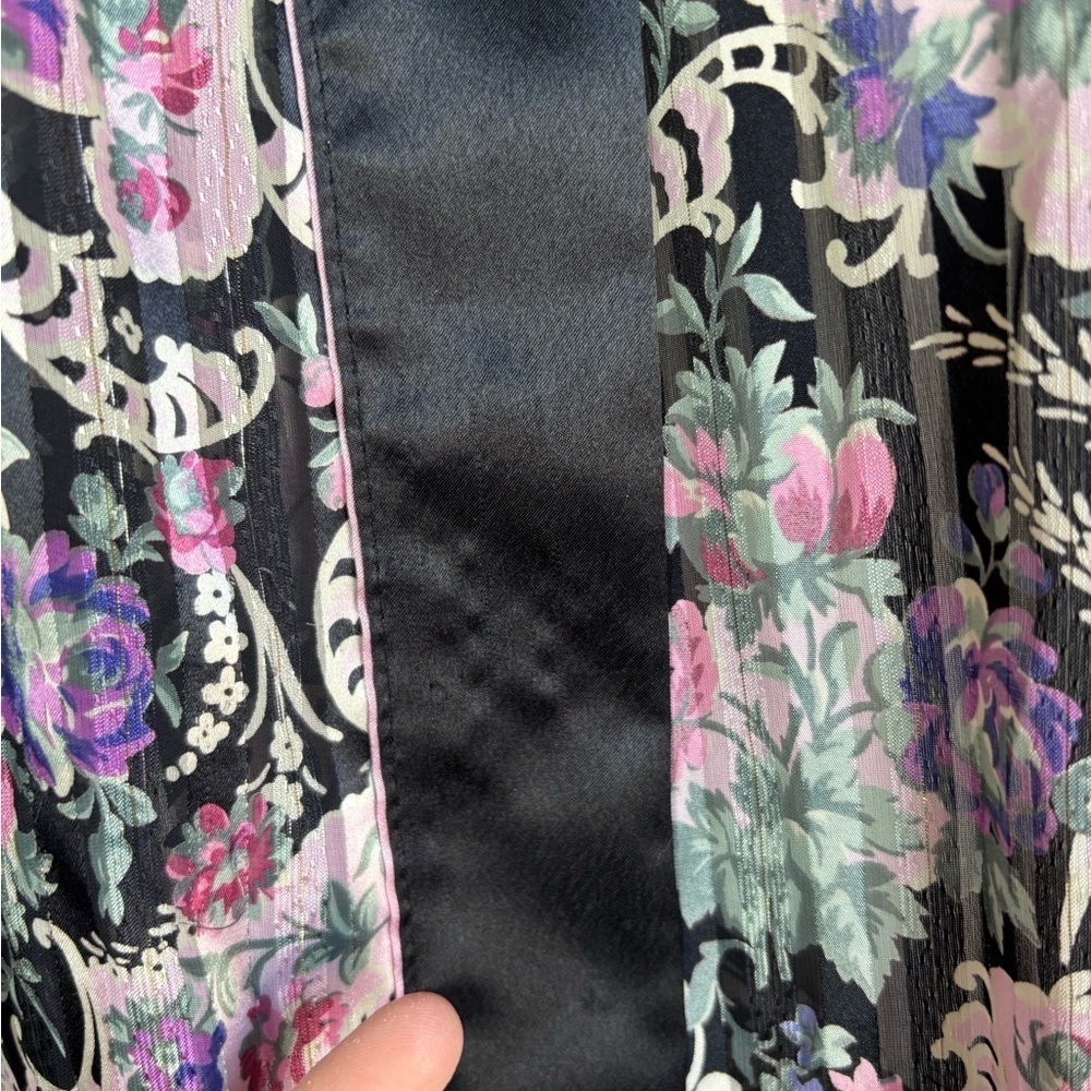 Vintage Val Mode Kimono Robe Medium Floral Black Pink Belted Whimsigoth Coquette - Picture 10 of 10
